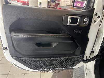 2019 Jeep Wrangler Unlimited Sahara 4X4 4DR JEEP   - Photo 19 - Hamilton, OH 45015