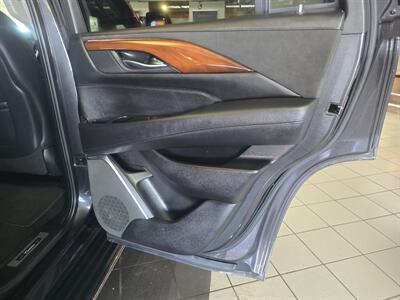 2017 Cadillac Escalade Luxury Collection 4DR SUV AWD   - Photo 16 - Hamilton, OH 45015