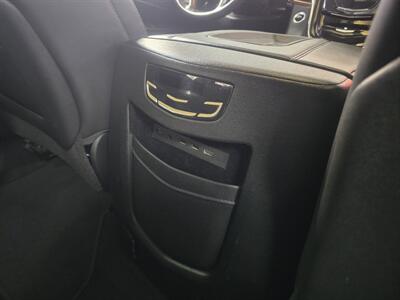 2017 Cadillac Escalade Luxury Collection 4DR SUV AWD   - Photo 19 - Hamilton, OH 45015