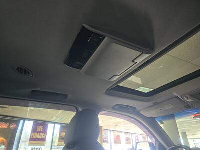 2017 Cadillac Escalade Luxury Collection 4DR SUV AWD   - Photo 20 - Hamilton, OH 45015