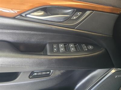 2017 Cadillac Escalade Luxury Collection 4DR SUV AWD   - Photo 21 - Hamilton, OH 45015