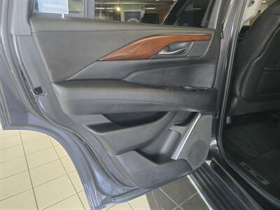 2017 Cadillac Escalade Luxury Collection 4DR SUV AWD   - Photo 9 - Hamilton, OH 45015