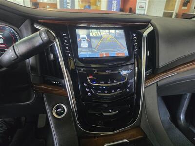 2017 Cadillac Escalade Luxury Collection 4DR SUV AWD   - Photo 28 - Hamilton, OH 45015
