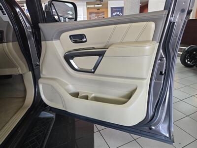 2015 Nissan Armada Platinum   - Photo 14 - Hamilton, OH 45015