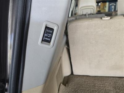 2015 Nissan Armada Platinum   - Photo 27 - Hamilton, OH 45015