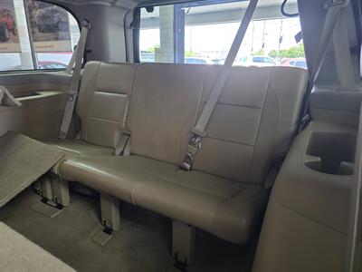 2015 Nissan Armada Platinum   - Photo 12 - Hamilton, OH 45015
