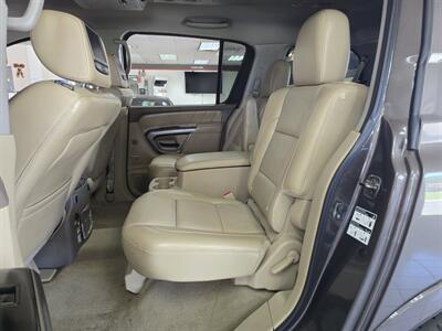 2015 Nissan Armada Platinum   - Photo 11 - Hamilton, OH 45015