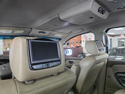 2015 Nissan Armada Platinum   - Photo 13 - Hamilton, OH 45015