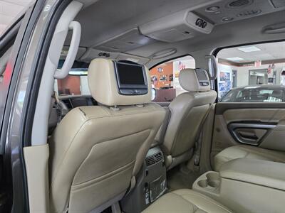 2015 Nissan Armada Platinum   - Photo 10 - Hamilton, OH 45015