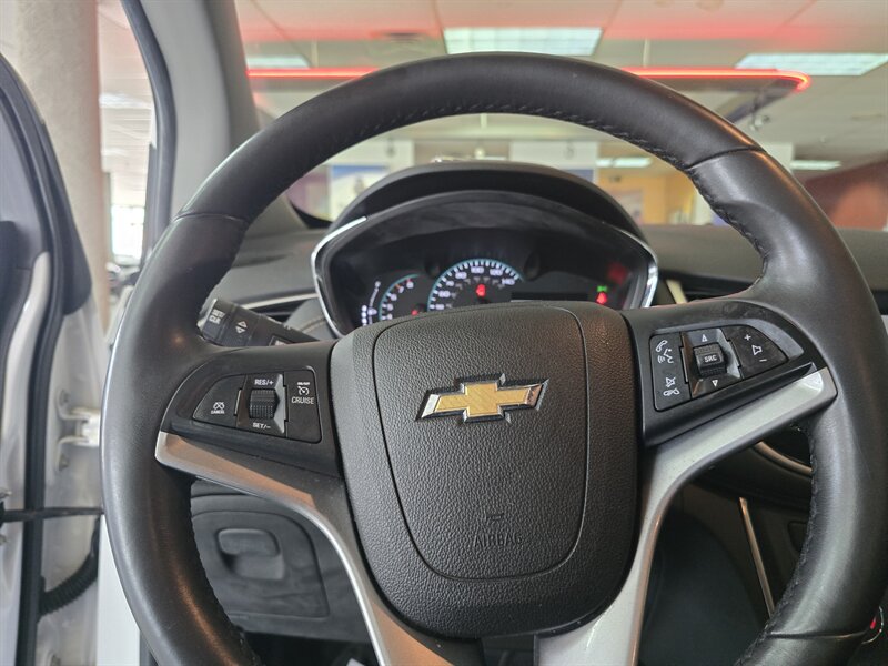 2018 Chevrolet Trax LT 4DR CROSSOVER - Photo 26 - Hamilton, OH 45015