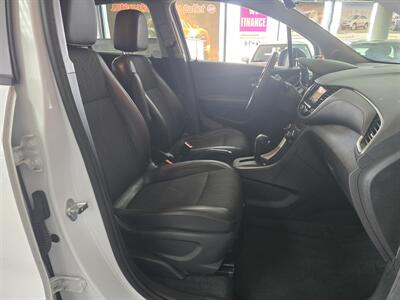 2018 Chevrolet Trax LT 4DR CROSSOVER - Photo 14 - Hamilton, OH 45015