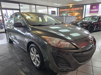 2011 Mazda MAZDA3 i Touring 4DR SEDAN   - Photo 3 - Hamilton, OH 45015