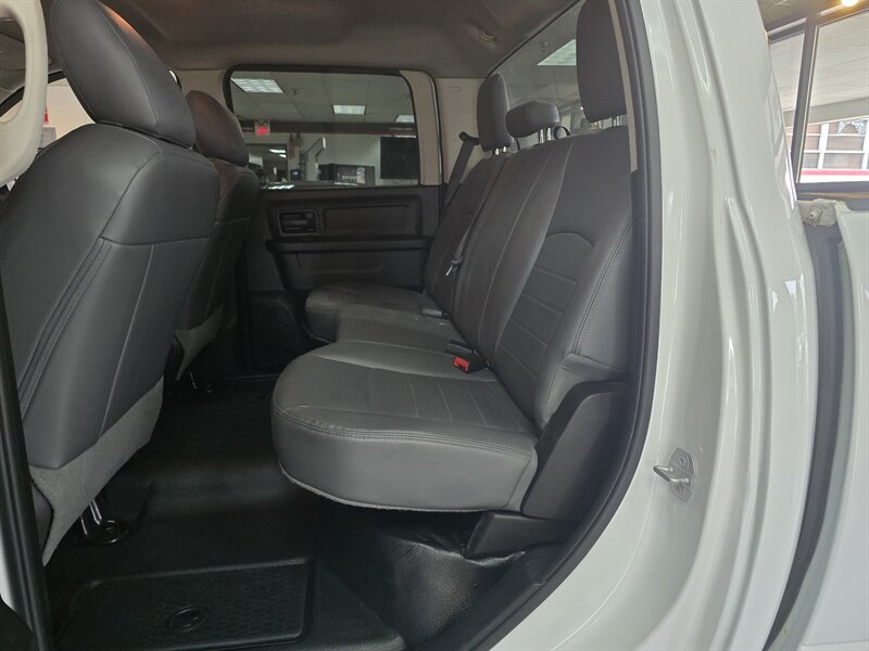 2019 RAM 1500 Classic Tradesman 4DR CREW CAB 4X4 - Photo 12 - Hamilton, OH 45015