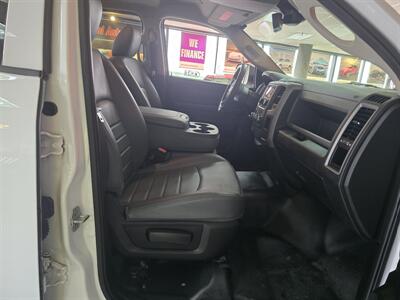 2019 RAM 1500 Classic Tradesman 4DR CREW CAB 4X4 - Photo 15 - Hamilton, OH 45015