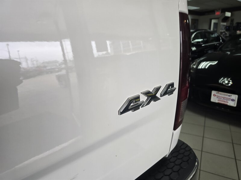 2019 RAM 1500 Classic Tradesman 4DR CREW CAB 4X4 - Photo 27 - Hamilton, OH 45015