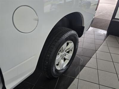 2019 RAM 1500 Classic Tradesman 4DR CREW CAB 4X4 - Photo 29 - Hamilton, OH 45015
