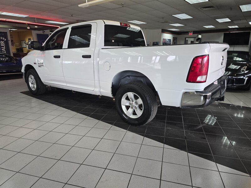 2019 RAM 1500 Classic Tradesman 4DR CREW CAB 4X4 - Photo 6 - Hamilton, OH 45015