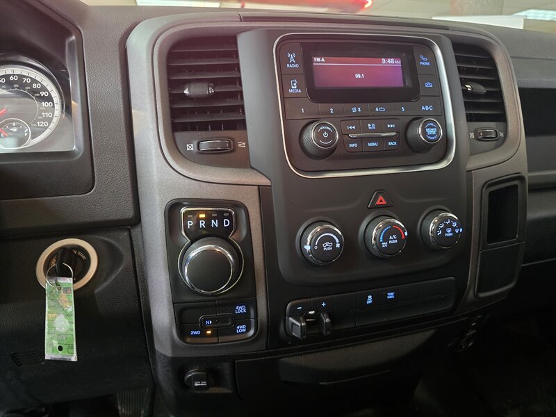 2019 RAM 1500 Classic Tradesman 4DR CREW CAB 4X4 - Photo 19 - Hamilton, OH 45015