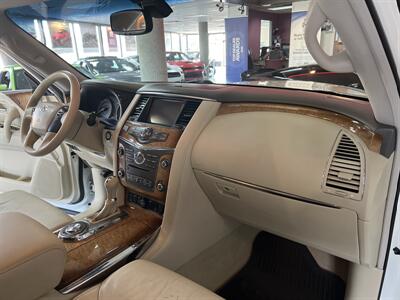2014 INFINITI QX80   - Photo 34 - Hamilton, OH 45015