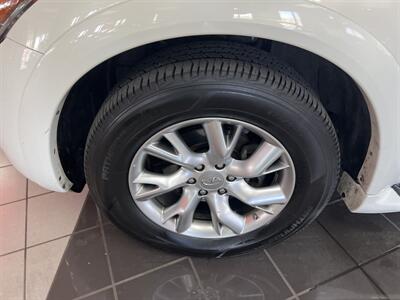 2014 INFINITI QX80   - Photo 41 - Hamilton, OH 45015