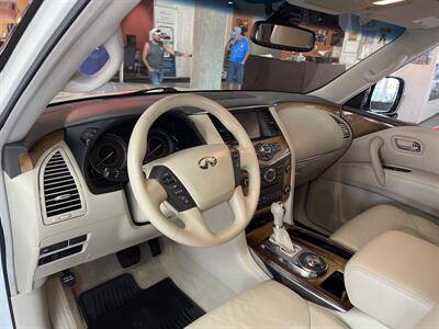 2014 INFINITI QX80   - Photo 11 - Hamilton, OH 45015