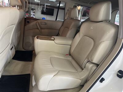 2014 INFINITI QX80   - Photo 25 - Hamilton, OH 45015