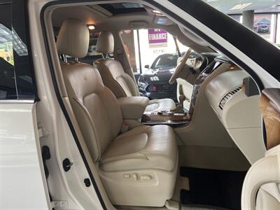 2014 INFINITI QX80   - Photo 32 - Hamilton, OH 45015