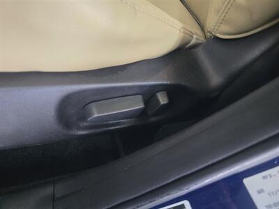 2012 Mazda Mazda3 s Grand Touring 4DR HATCHBACK   - Photo 23 - Hamilton, OH 45015