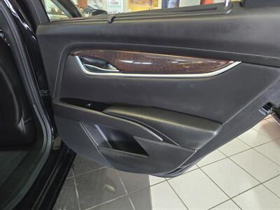 2016 Cadillac XTS Premium Vsport 4DR SEDAN AWD   - Photo 14 - Hamilton, OH 45015