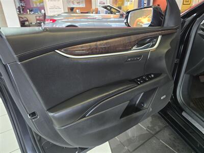 2016 Cadillac XTS Premium Vsport 4DR SEDAN AWD   - Photo 6 - Hamilton, OH 45015