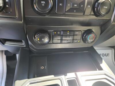 2018 Ford F-150 XLT SUPER CREW 4X4   - Photo 22 - Hamilton, OH 45015