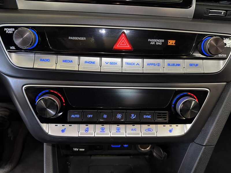 2019 Hyundai Sonata Sport - Photo 17 - Hamilton, OH 45015