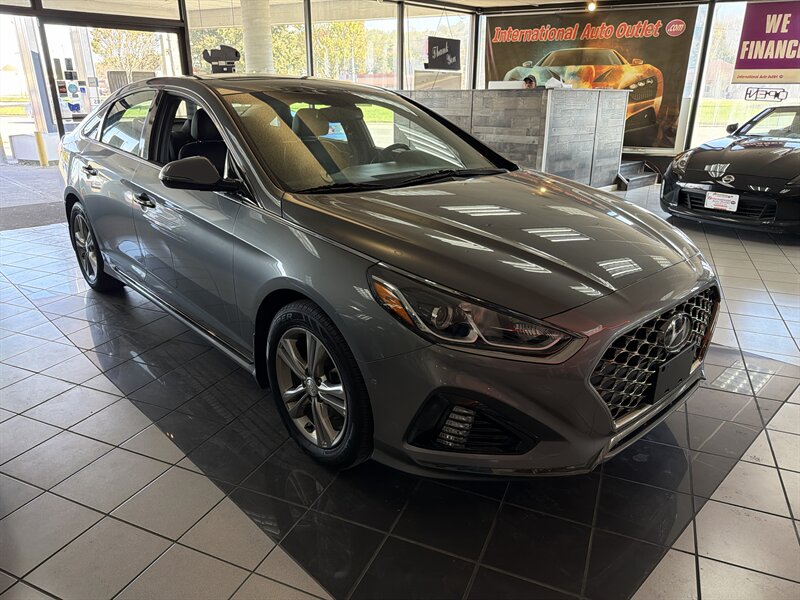 2019 Hyundai Sonata Sport - Photo 4 - Hamilton, OH 45015