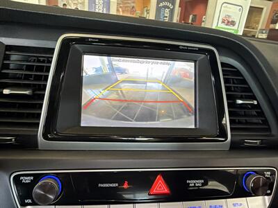 2019 Hyundai Sonata Sport - Photo 16 - Hamilton, OH 45015