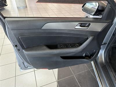 2019 Hyundai Sonata Sport - Photo 20 - Hamilton, OH 45015
