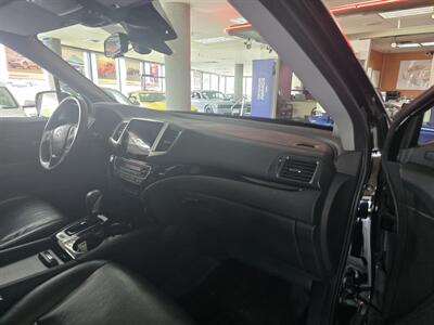 2017 Honda Ridgeline RTL-E 4DR CREW CAB 4X4   - Photo 14 - Hamilton, OH 45015