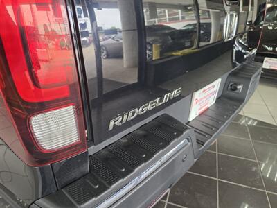 2017 Honda Ridgeline RTL-E 4DR CREW CAB 4X4   - Photo 34 - Hamilton, OH 45015