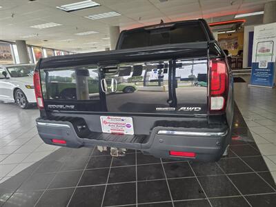 2017 Honda Ridgeline RTL-E 4DR CREW CAB 4X4   - Photo 5 - Hamilton, OH 45015