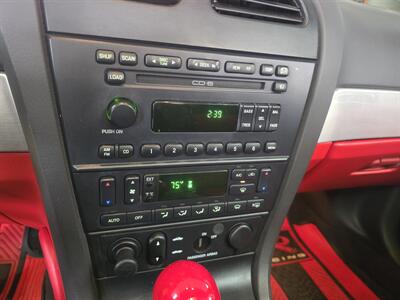 2002 Ford Thunderbird Deluxe 2DR CONVERTIBLE   - Photo 17 - Hamilton, OH 45015