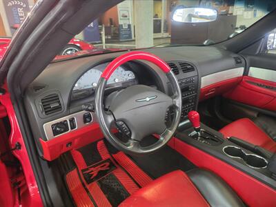 2002 Ford Thunderbird Deluxe 2DR CONVERTIBLE   - Photo 8 - Hamilton, OH 45015