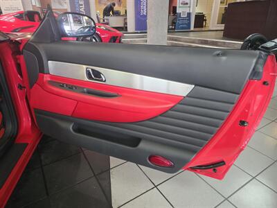 2002 Ford Thunderbird Deluxe 2DR CONVERTIBLE   - Photo 10 - Hamilton, OH 45015