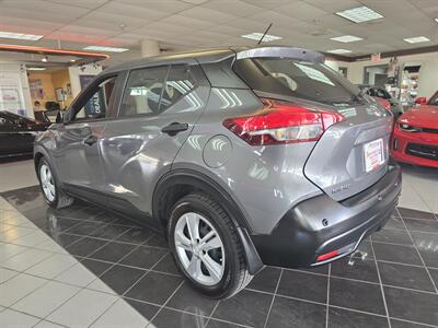 2020 Nissan Kicks S 4DR HATCHBACK   - Photo 6 - Hamilton, OH 45015