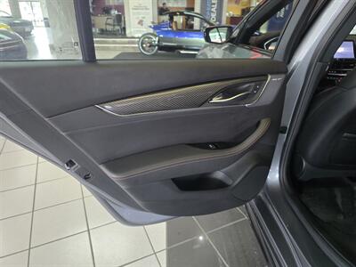 2021 Cadillac CT5-V 4DR SEDAN AWD   - Photo 10 - Hamilton, OH 45015