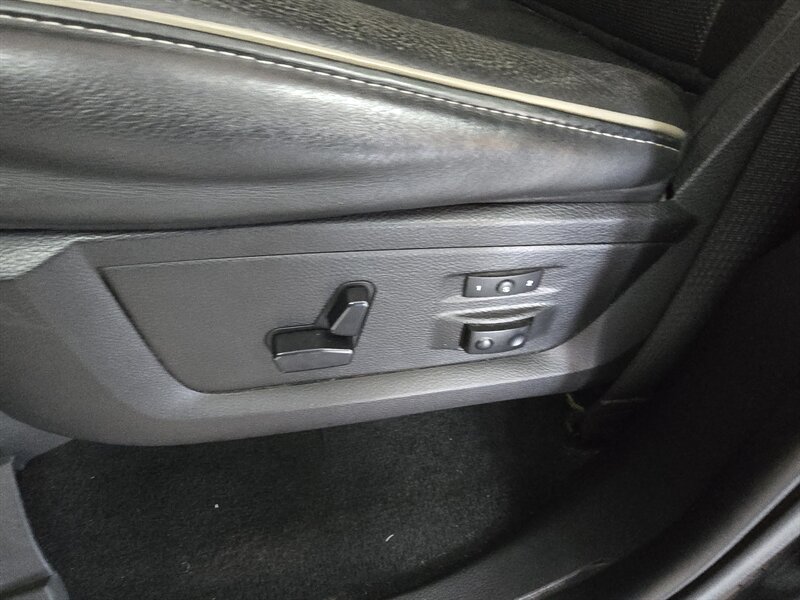 2016 RAM 1500 Laramie Limited 4DR CREW 4X4 - Photo 18 - Hamilton, OH 45015