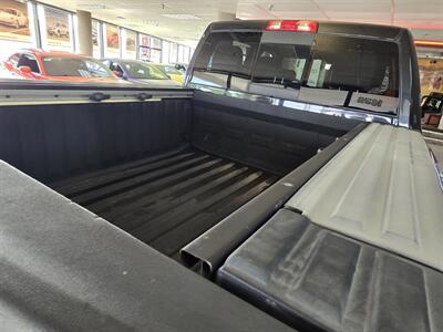 2016 RAM 1500 Laramie Limited 4DR CREW 4X4 - Photo 32 - Hamilton, OH 45015