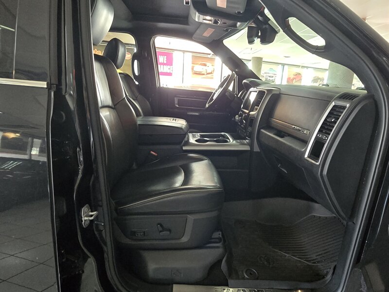 2016 RAM 1500 Laramie Limited 4DR CREW 4X4 - Photo 13 - Hamilton, OH 45015