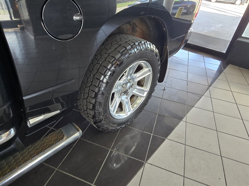 2016 RAM 1500 Laramie Limited 4DR CREW 4X4 - Photo 36 - Hamilton, OH 45015