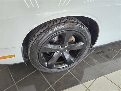 2014 Dodge Challenger SXT 2DR COUPE   - Photo 28 - Hamilton, OH 45015