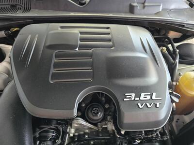 2014 Dodge Challenger SXT 2DR COUPE   - Photo 26 - Hamilton, OH 45015
