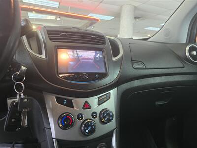 2016 Chevrolet Trax LT 4DR CROSSOVER AWD   - Photo 22 - Hamilton, OH 45015